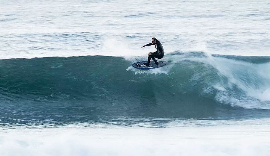 The guy knows how to ride a fish just right–flowing and tack sharp off the lip, connecting sections like they deserve to be connected.