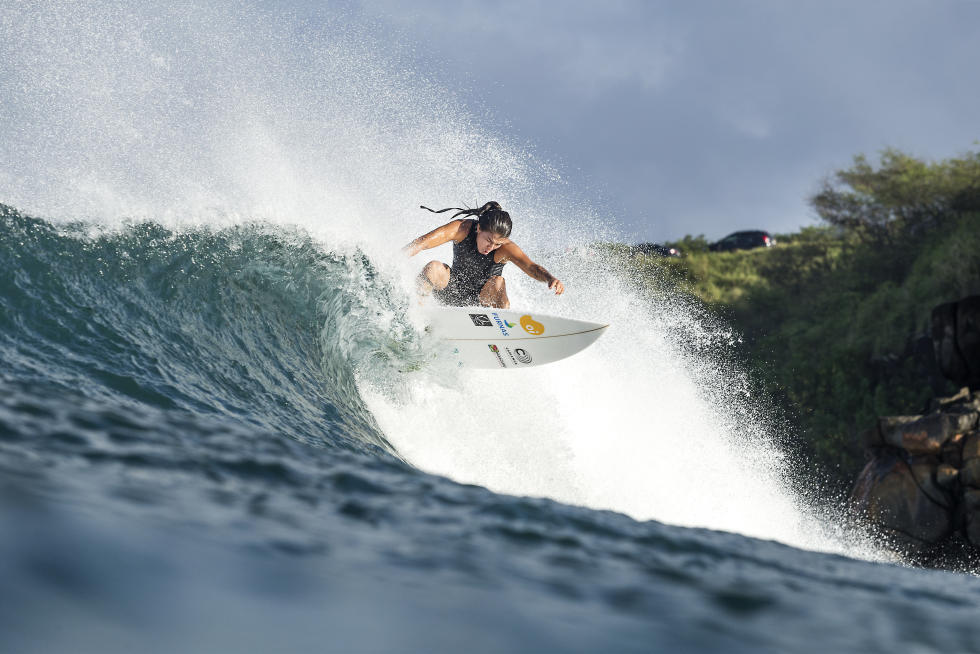 Silvana Lima competing at the Target Maui Pro. Silvana is the only Brazilian woman in the top 50 of the WSL. Photo: WSL/Cestari