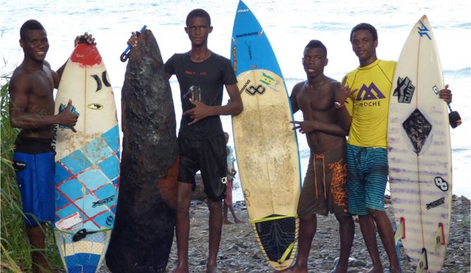 Local_Kids_AguaIze_Pedro