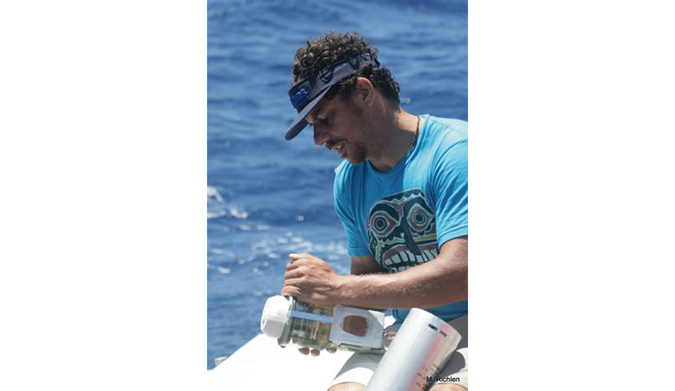 Tom-Deploying-SBs-300x450