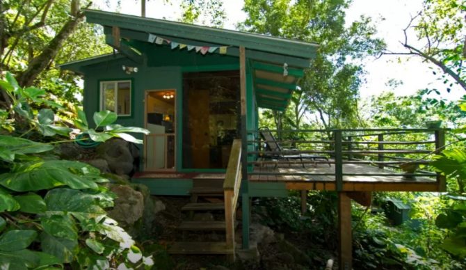 If Sunset is firing, this Airbnb-listed, jungle-ensconced tiny home might be worth the price tag.