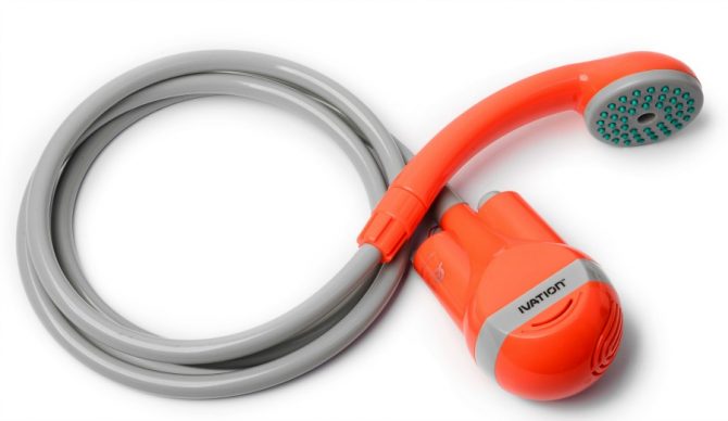 You may not throw spray while surfing. But afterward? Easy. Photo: Ivation