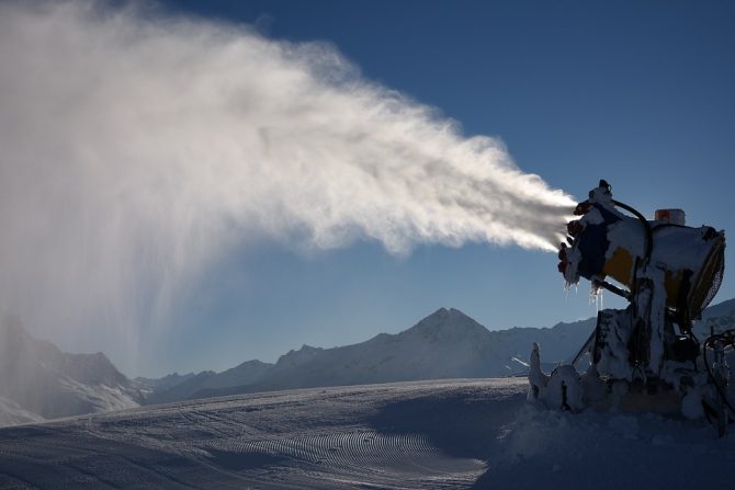 snow-cannon-999283_960_720