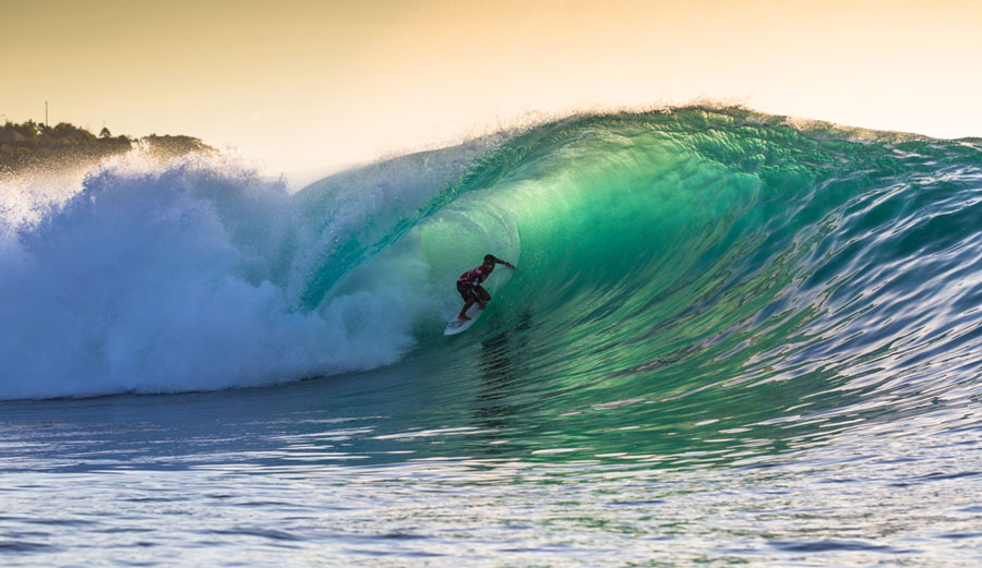 The world's best tube riders at the world's best tube.