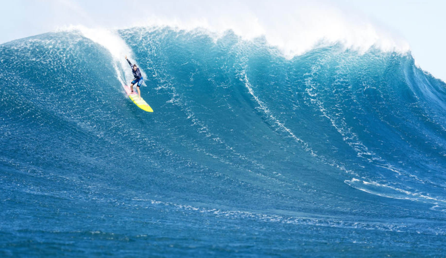 Paige Alms during the final of the Peahi Challenge. Photo: WSL/Kelly Cestari