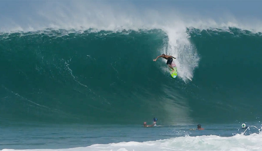 When a fresh swell breezed its way onto Off the Wall's reef, Joel Parkinson, Bruce Irons, John John Florence, Tyler Newton and more paddled out, dropped in, and made the most of it.
