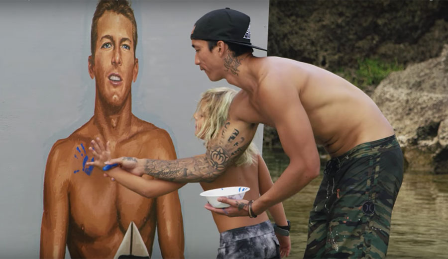 This year, during the 2016 Billabong Pipe Masters, Hula wanted to give the Irons family a gift. And it turned out to be a stunning one, to say the least.