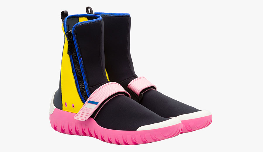 If the look doesn't suck you in, the free shipping definitely will.