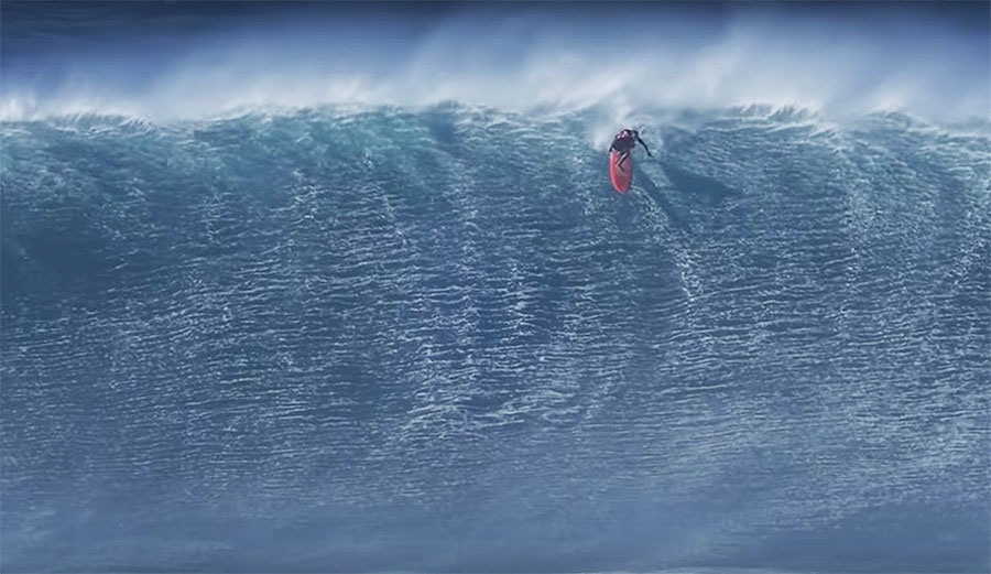 Most people don't go left at Jaws. For good reason, too.