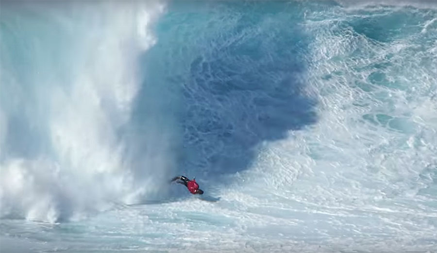 Alvaro Malpartida is from Peru. You might not have heard of him, but he's not surfing so you can know his name. He's surfing because he loves big waves.