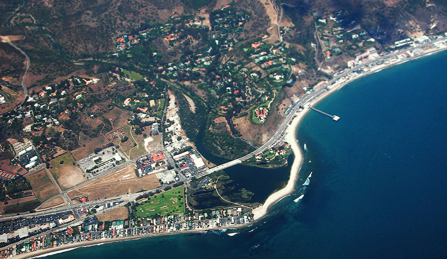 Malibu Lagoon from the air. Adamson House sits west of the Pacific Coast Highway and south from the lagoon. Photo: Wikimedia Commons/Doc Searls