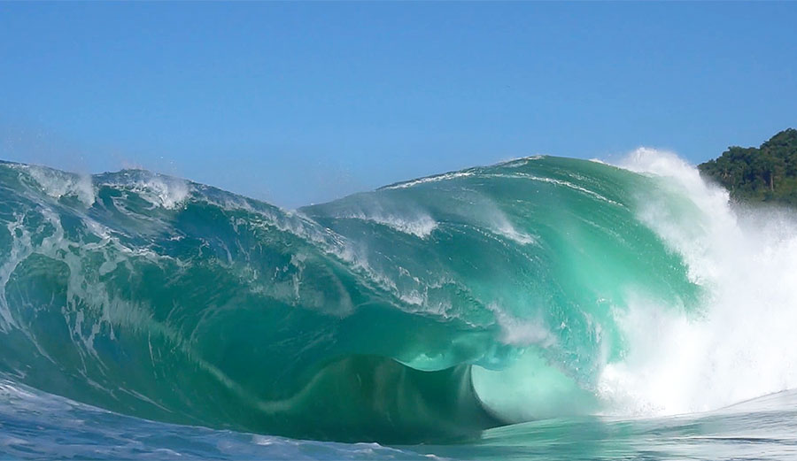 For a few months now, a legitimate hellman named Igor Hossmann has been figuring out the best way to not die on Rio's newly discovered slab.