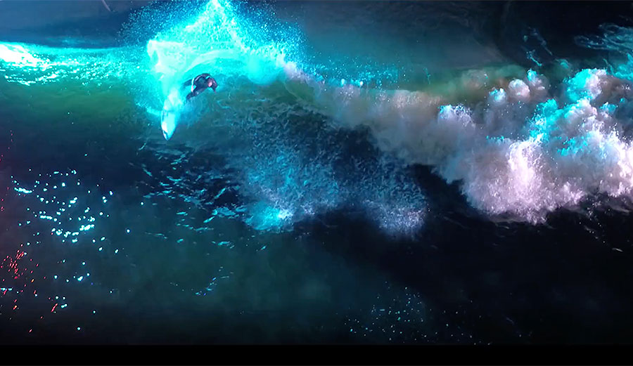 Since it's that time when we celebrate the Pagan belief that now is the time the boundaries between the earthly world and the spirit world are easily broken, here's Jordy Smith with some spooky colored lights!