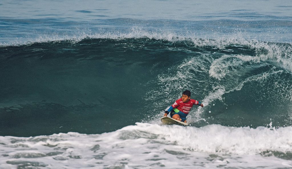 Davi Teixera at ISA World Adaptive Championship. Photo: Chris Grant