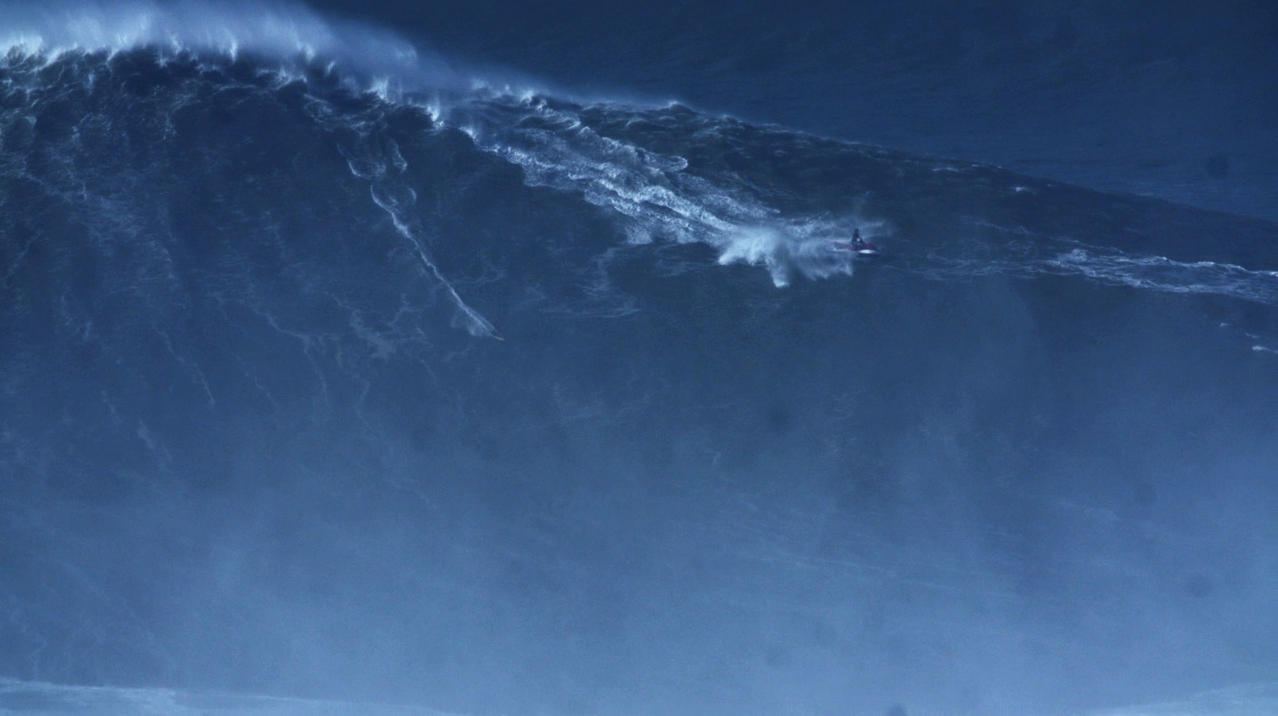 Rodrigo Koxa at Nazare. Frame grab: Carlos Muriongo