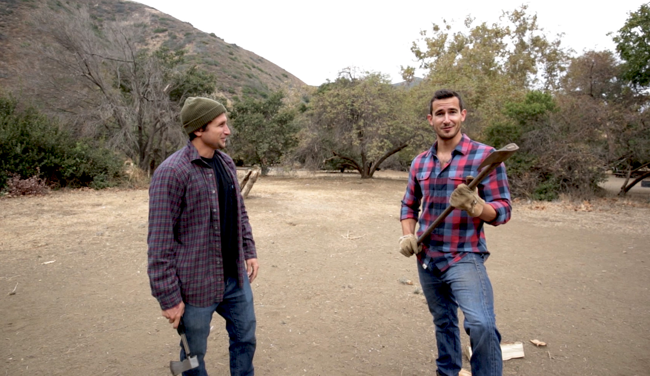 Here's how ya chop wood. Photo: The Inertia