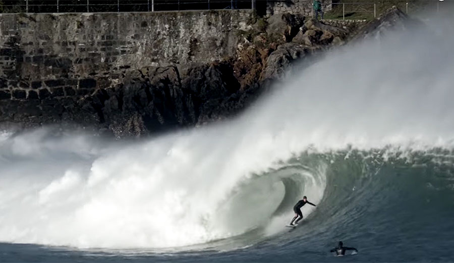 The first days of the new year started with a real bang at Mundaka, and it was far better than any fireworks show could ever be.
