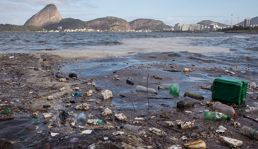 Trash floats in Guanabara Bay in Rio de Janeiro in August 2017. Image: AP Photo/Leo Correa