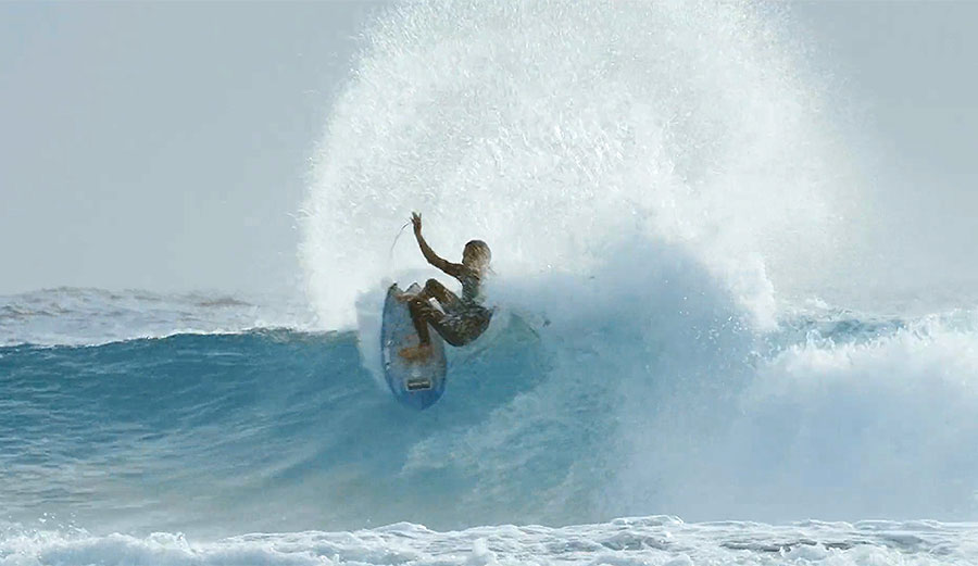 Don't you just love the surf stylings of one Asher Pacey?