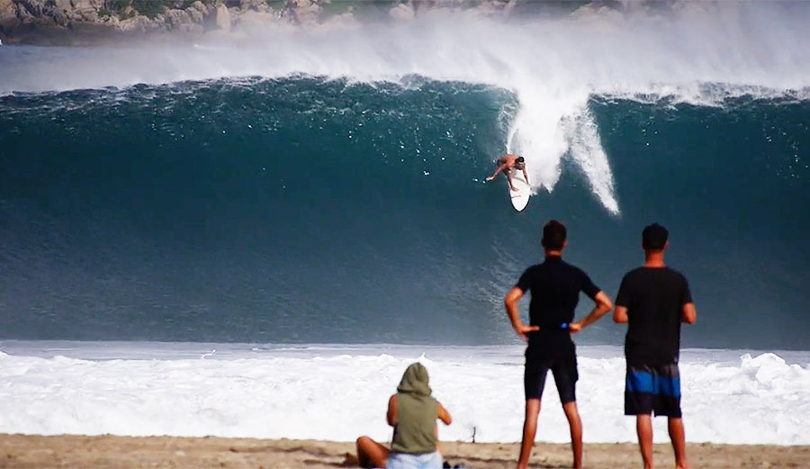 Pedro Calado-puerto-escondido-big-wave-surfing
