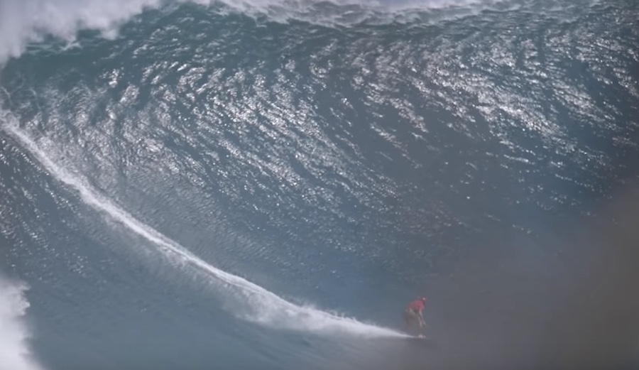 elroy lorenzo junior tows into massive uluwatu