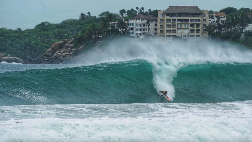 Miguel Blanco, surfing, barrels, Puerto Escondido