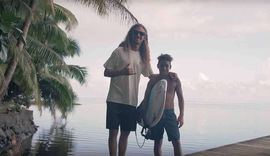 Rob Machado magic surfboard Teahupoo