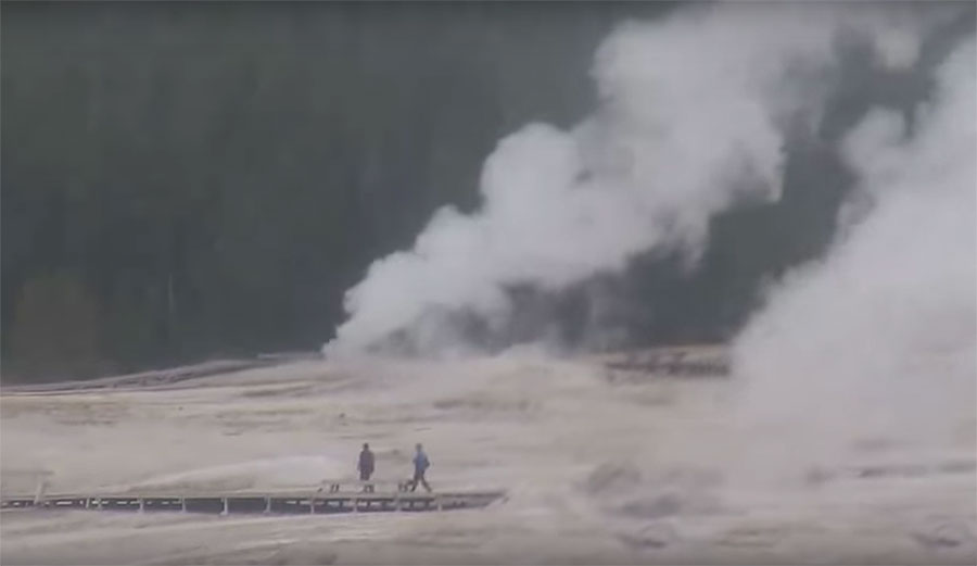 Ear Spring yellowstone geyser