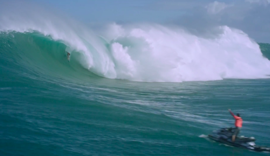 Billy Kemper fully slotted in Round 1. This is Kemper's third win at Jaws. Photo: WSL