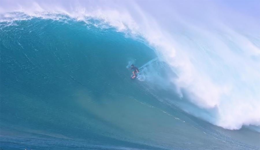 tow boarding, paddle in, peahi, jaws, Ty Simpson-Kane