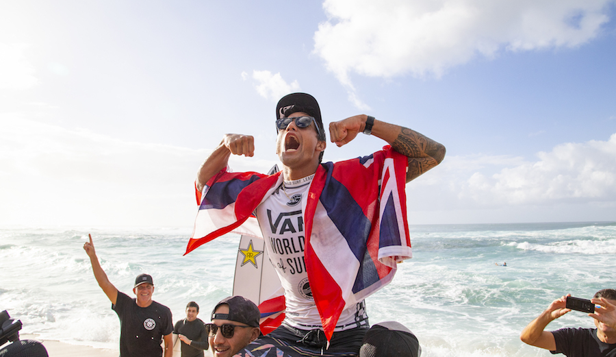 Zeke Lau wins his second Vans World Cup at Sunset Beach. Photo: Keoki/WSL