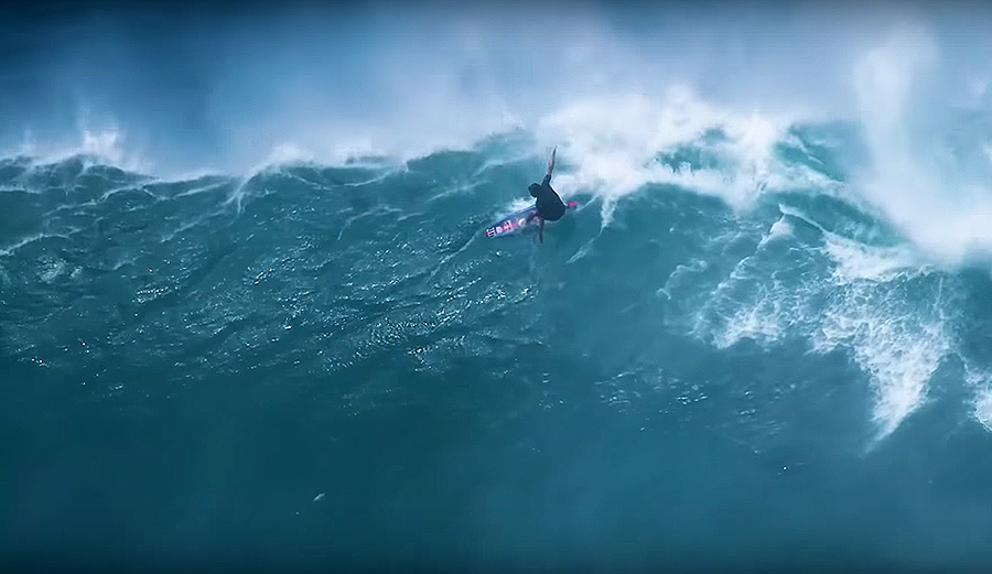 surfing, big wave surfing, kai lenny, tow surfing, jaws, peahi, jaws challenge, wsl, world surf league,