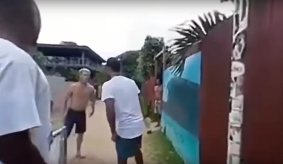 fight, north shore, Michael Rodrigues, Tanner Hendrickson, surfers,