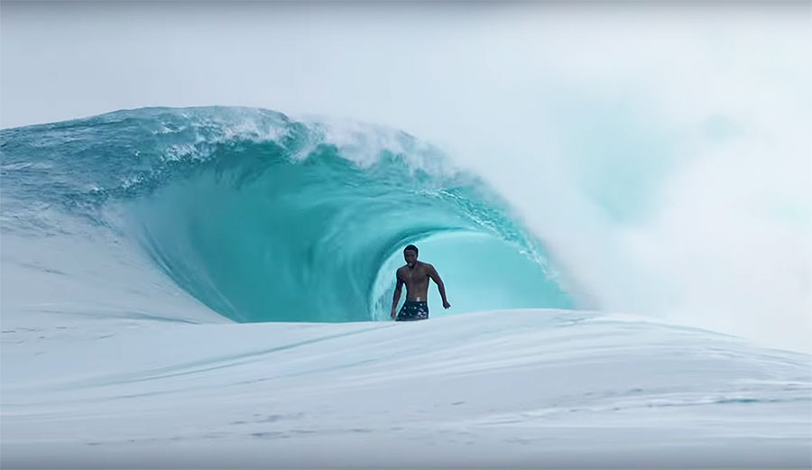 Hawaii surfing