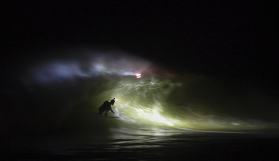 surfing, night surfing, mundaka, spain, black swan, surfing inventions, lost in the swell