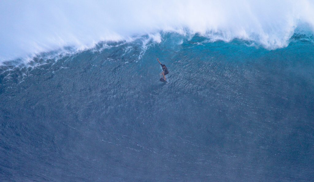 surfing, big wave surfing, jaws, peahi, aaron lynton, kai lenny, albee layer, nic lamb, nicole pacelli, kliff kapono, wipeouts, surf photography,