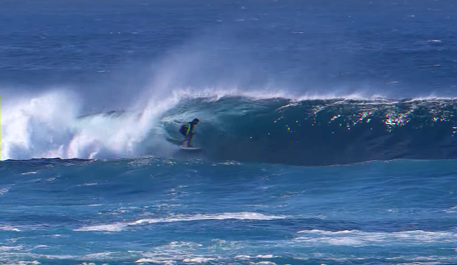 Mirko Manduca Looks For Waves