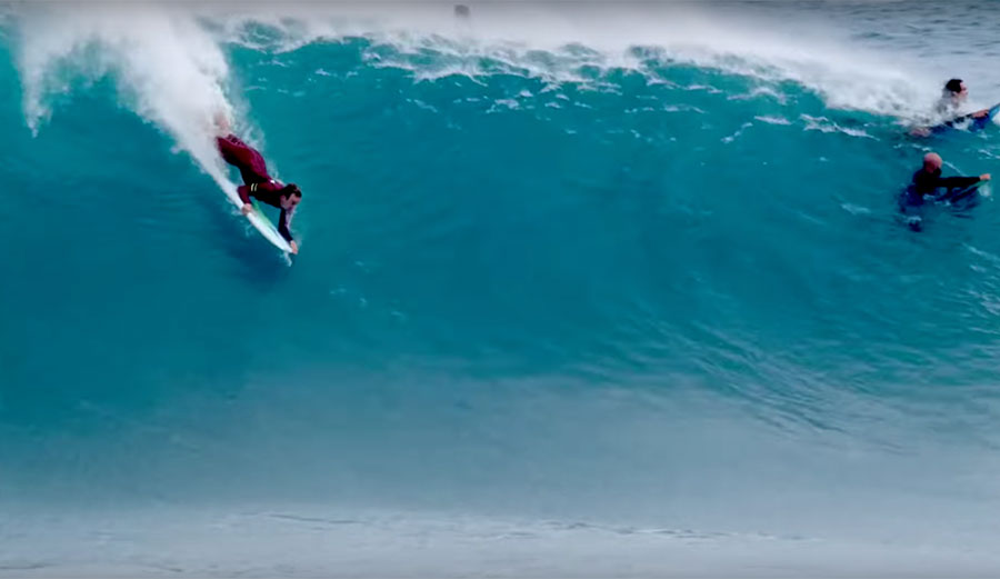 Jamie O'Brien boogie boarding Pipeline