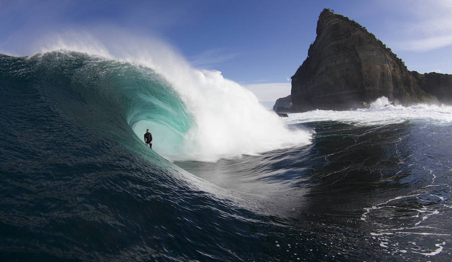 The event has changed venues – from Ours to Shipstern Bluff in Tasmania. And it's equally if not more frightening. Photo: Andrew Chisholm / Red Bull Content Pool