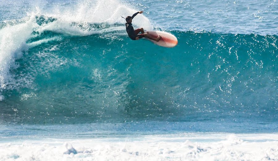 Joel Tudor on a mid-length in Hawaii.
