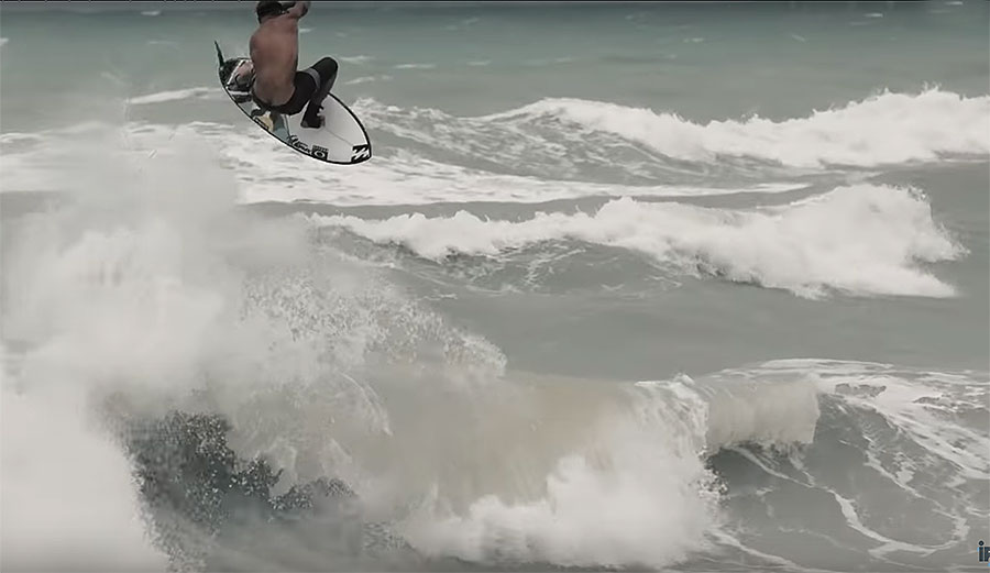 Italo Ferreira surfing