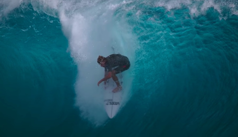 Nathan Florence charging in Tahiti.