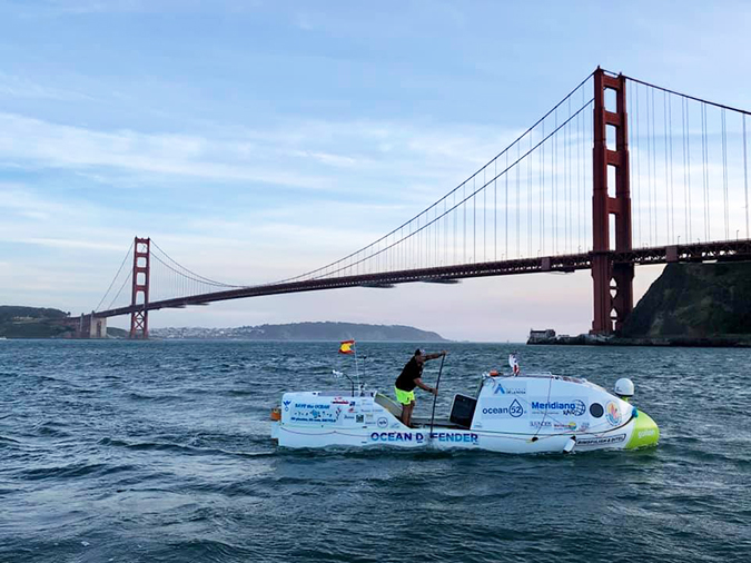 50-Year-Old Spaniard Paddles from San Francisco to Hawaii