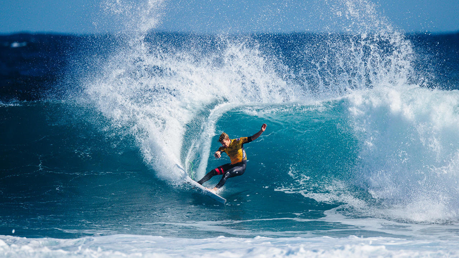 5 Reasons John John's Knee Actually Made Watching the Men's Tour More Interesting