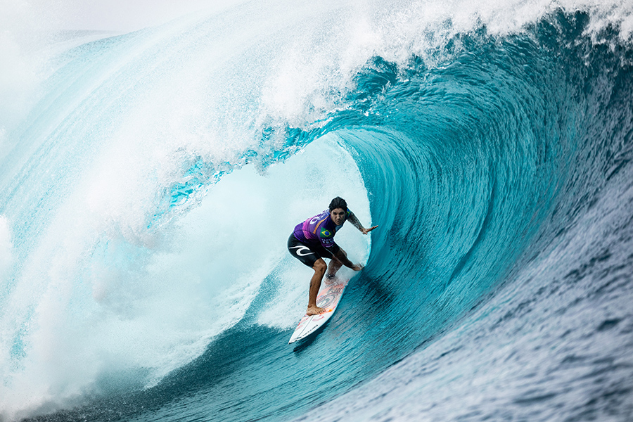 Gabriel Medina Just Scored the First Perfect 10 of the Year With This Beast at Teahupoʻo