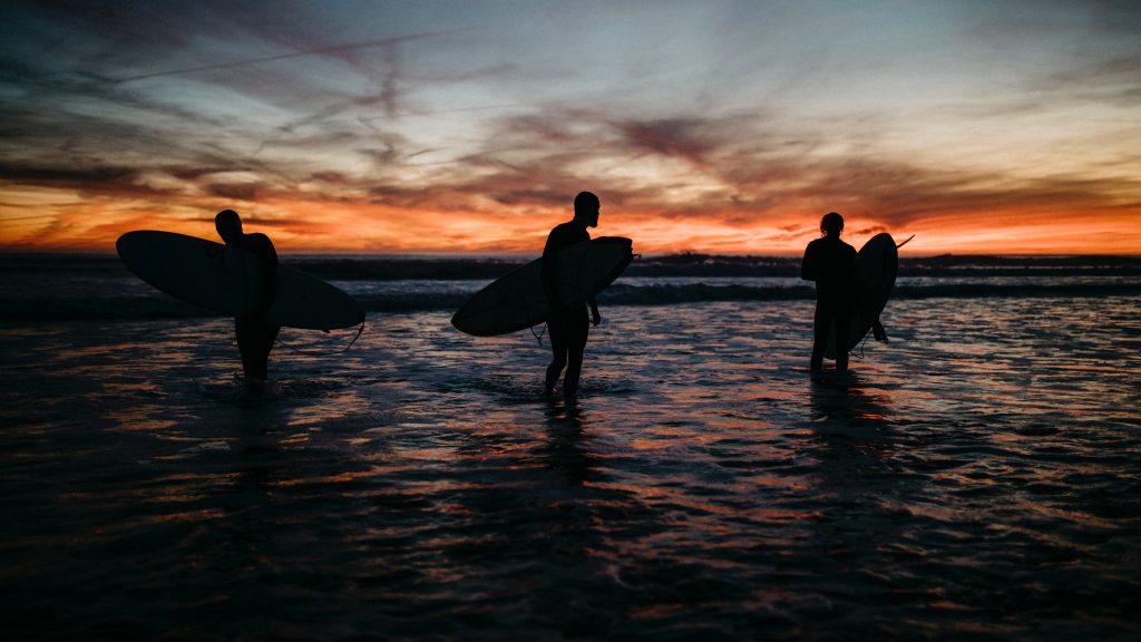 unsplash, surfing,