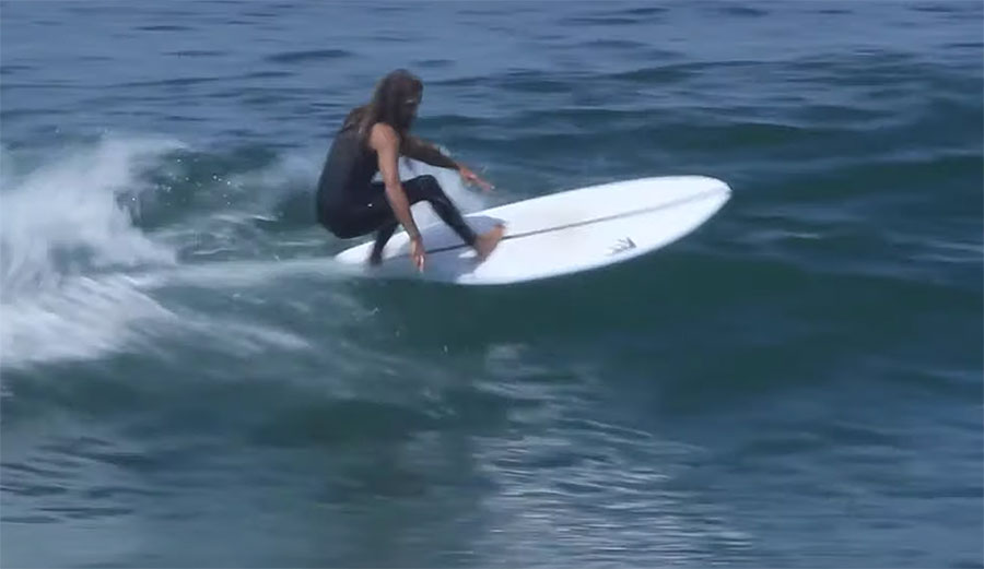 Rob Machado surfing