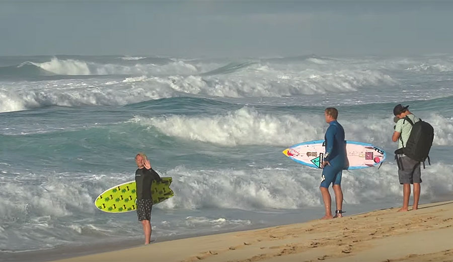 Ben Gravy surfing Pipeline