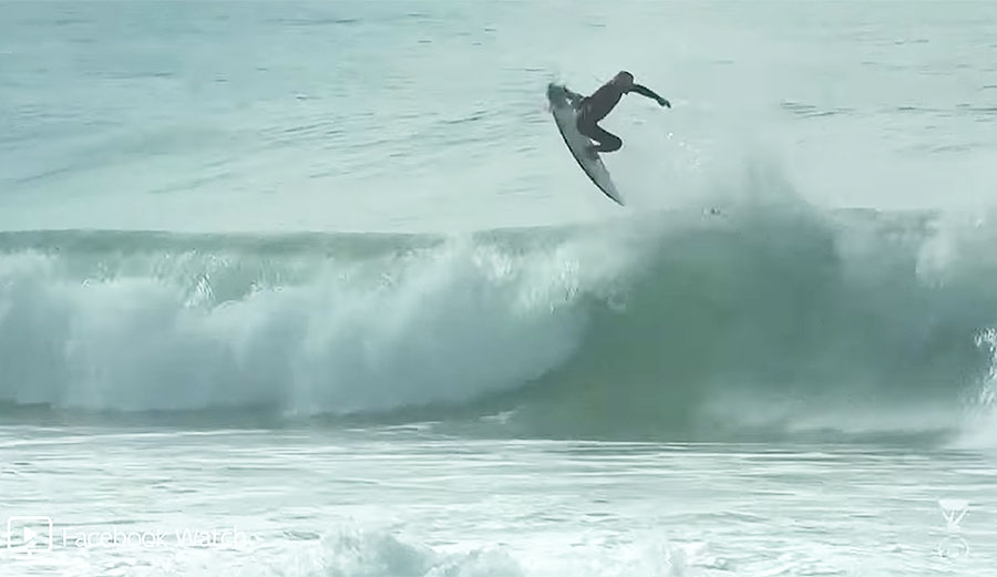 Italo Ferreira surfing world champion 2019