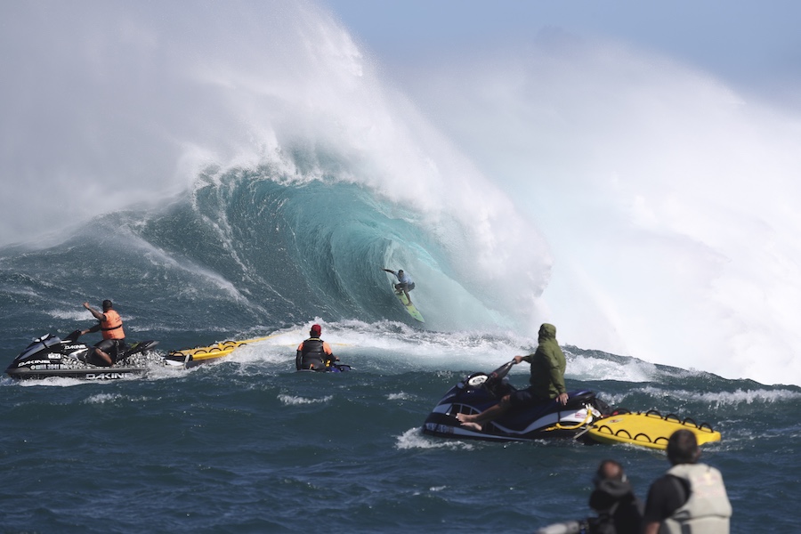 Watch the Jaws Big Wave Championships Live Now!